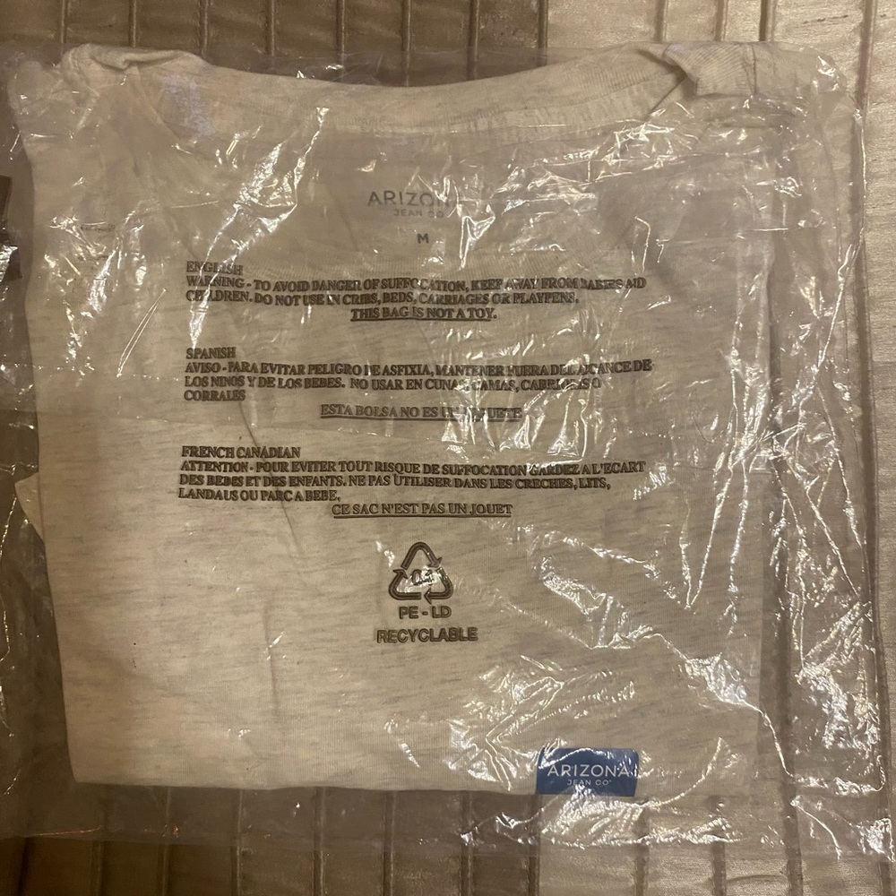 Arizona Jean Company - NEW - Heather White Short Sleeve Tee - Picture 6 of 7